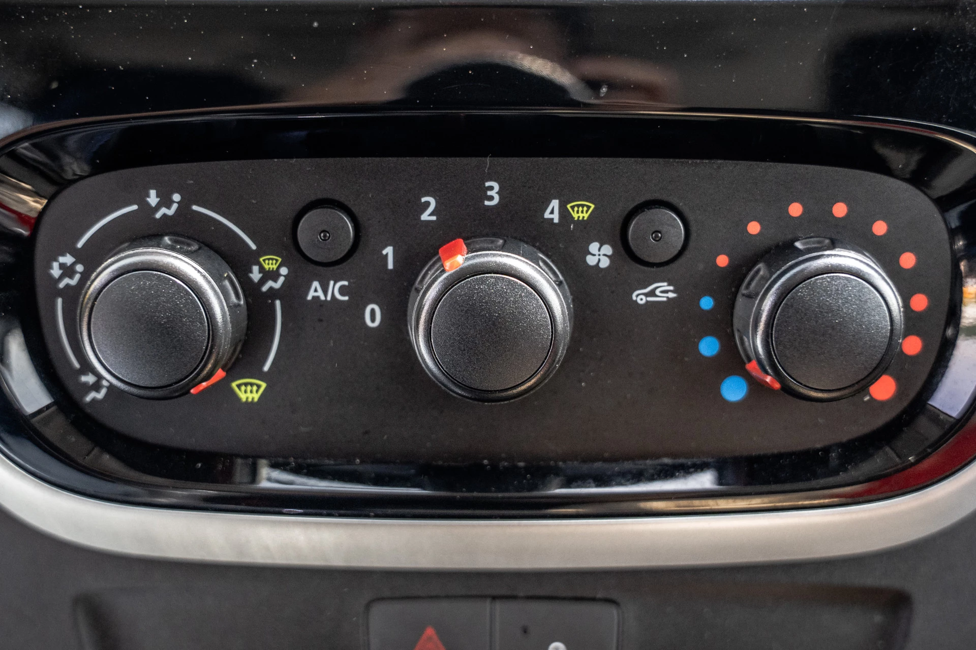 Renault Trafic 2018 - Passenger **1.6 dCi 9-Pers L2H1 | Incl. BPM, BTW vrij | R-Link | Navi | Airco | Cruise | PDC | MF Stuur | Start / Stop** obrázek 23