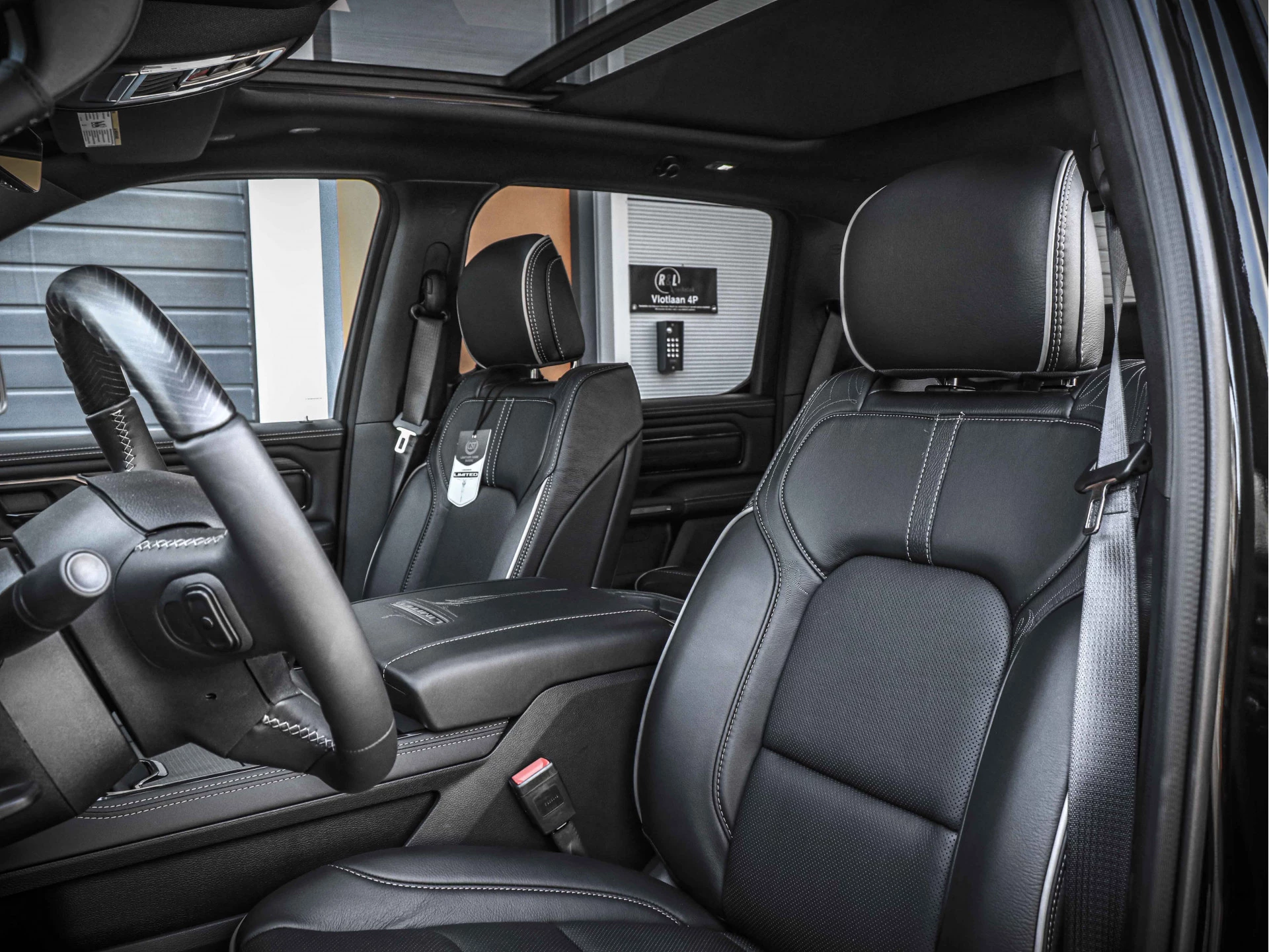 Dodge Ram 1500 2024 - Crew Cab Limited Night Edition Bild 8