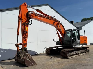 Hitachi 2011 - ZX210LC-3 - Hammer Lines / Quick Coupler zdjęcie 2 miniatura