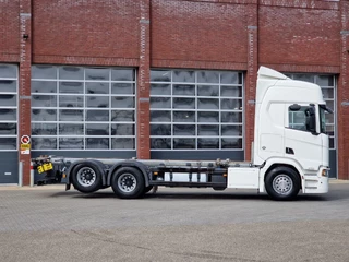 Scania R 2023 - R590 V8 NGS Highline 4x2 - BDF - 4.75 WB - Retarder - Full air - Leather - Low KM imagem 8