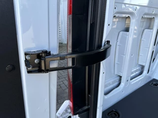 Mercedes-Benz eSprinter 2024 - 314 L3H2 Maxi 56kWh Wltp: 220km изображение 21