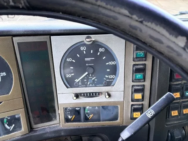 MAN 19.422 1994 - FLT XT 4x2 (EURO 2 / ZF16 MANUAL GEARBOX / ZF-INTARDER / SUNVISOR / ETC.) Bild 10