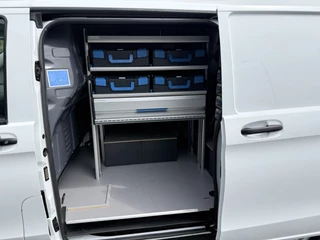 Mercedes-Benz Vito 2023 - 110 CDI / L2H1 / 1e EIG. / UNIEKE SORTIMO INRICHTING / 2x SCHUIFDEUR / **9.446 KM** / 3-ZITS imagem 16