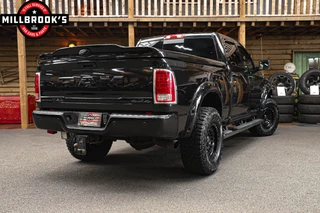 Dodge Ram 2016 - 2500 limited 6.7L Cummins Black Edition obrazek 9