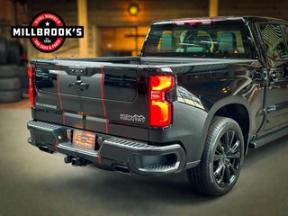 Chevrolet Silverado 2024 - High Country Black Edition 6.2 V8 420 PK obrazek 6