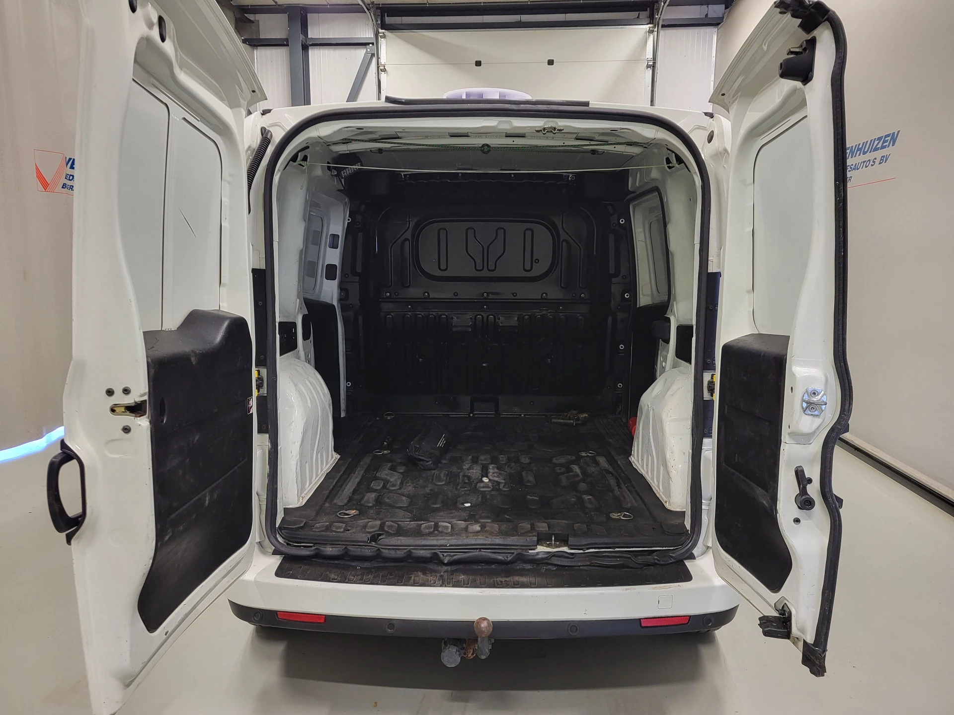 Fiat Doblò 2015 - Cargo 1.6MJ 105pk Trekhaak изображение 6