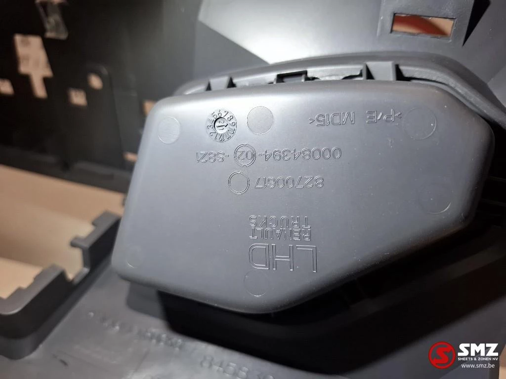 Renault 2022 - Occ diverse dashborddelen Renault immagine 19