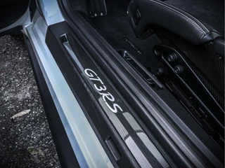 Porsche 911 2018 - GT3 RS immagine 15