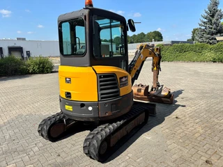Bobcat 2017 - E26 EM mini excavator, 2017 year, 3x buckets!! image 3 thumbnail