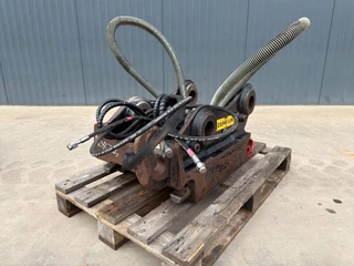 OilQuick N/A 2020 - OQ70/55 - M318D / 320D / 320E / 320F / 323D / 323E zdjecie 1