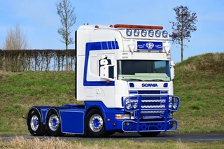 Scania R 2004 - R164-580 V8 Scania 164L 580 | Full air | PTO | manual | Showtruck | interior afbeelding 3 miniatuur