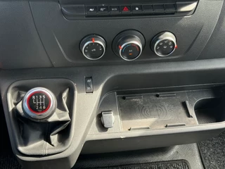 Renault Master 2023 - 2.3DCI Bakwagen 145PK Airco Navi Cruisecontrol Laadklep + Zijdeur imagem 19
