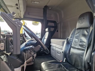 Scania R 2018 - R500 NGS 6x2*4 - HIAB Hooklift 21T - Retarder - Steering axle - Full air - Leather - Led image 16