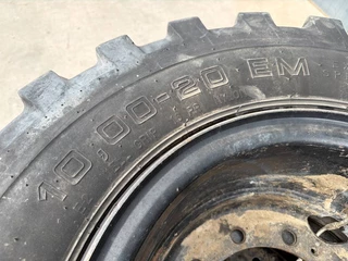 Mitas N/A - 1000 x 20 Set / 10.00 x 20: 4x2 Tyres / 1000-20 image 6