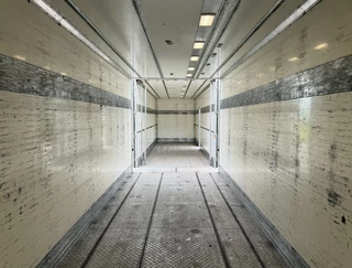 DAF XF 510 2015 - FAN GEÏSOLEERDE BAKKEN ZIJDEUR LAADKLEP KACHEL DOORLAADSYSTEEM FLOOR HANGER obrazek 11