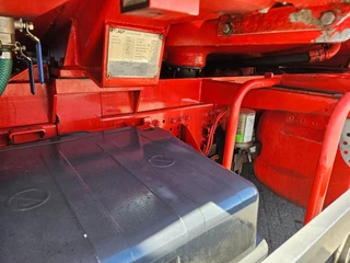 Mercedes-Benz Actros 2012 - 2842 6x2 ADR LAG 22.000 Liter 4 Comp. Apk image 18