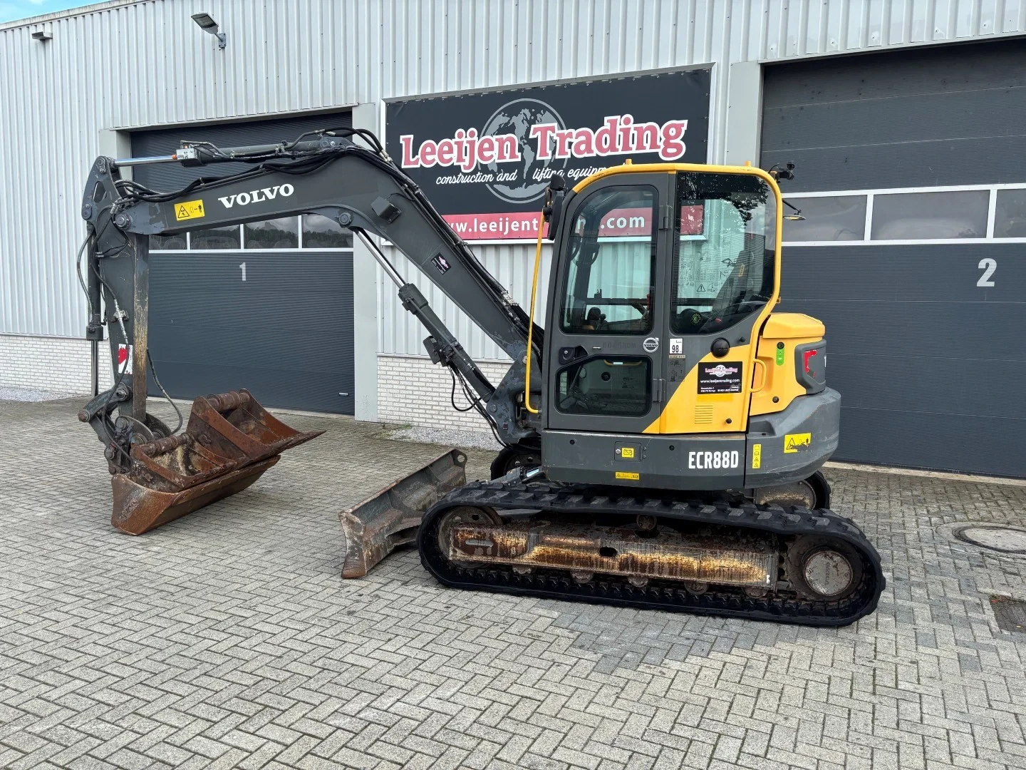 Volvo 2014 - ECR88D tracked excavator, 3x buckets, A/C, 2014 year. image 1