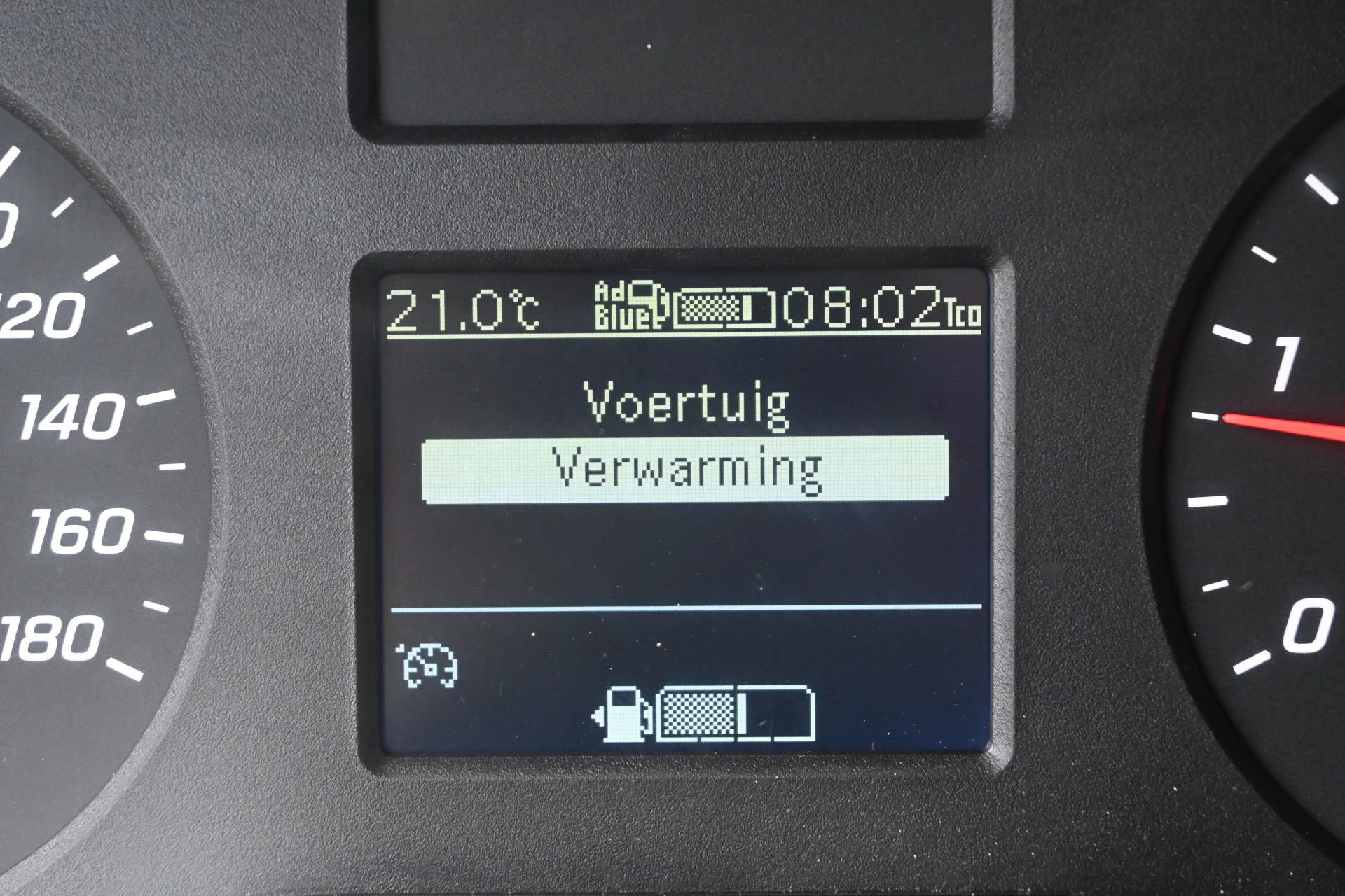 Mercedes-Benz Sprinter 2021 - 315 CDI L2H1 RWD obrázek 18