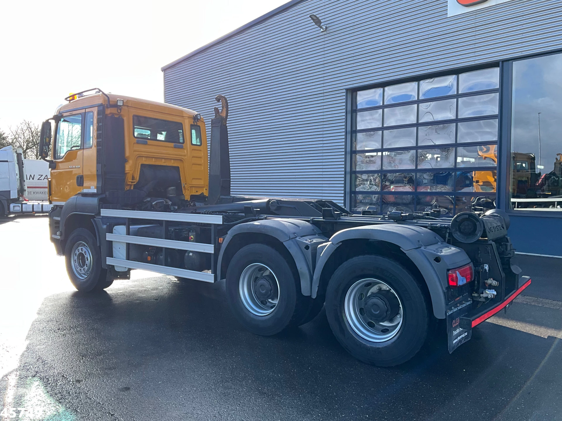 MAN TGS 2012 - 33.440 6x4 ZF Intarder Manual Full steel 21 Ton haakarmsysteem immagine 2