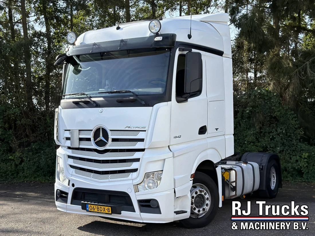 Mercedes-Benz Actros 2014 - 1942 BigSpace - Full Spoiler | 2x Tank | 2x Bed | NL Truck | TOP afbeelding 1