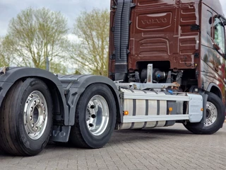 Volvo FH 2018 - 13.500 Globetrotter 6x2*4 - BDF - 4.90 WB - Full air - image 25