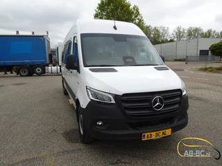 Mercedes-Benz eSprinter - 17 Seats Electric Range: 465 km Bild 2 Miniaturansicht