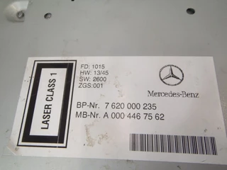 Mercedes-Benz N/A 2015 - A 0004467562 CONTROL UNIT,RADIO zdjecie 2