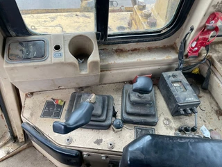 Caterpillar D8N 1992 - N/A image 23