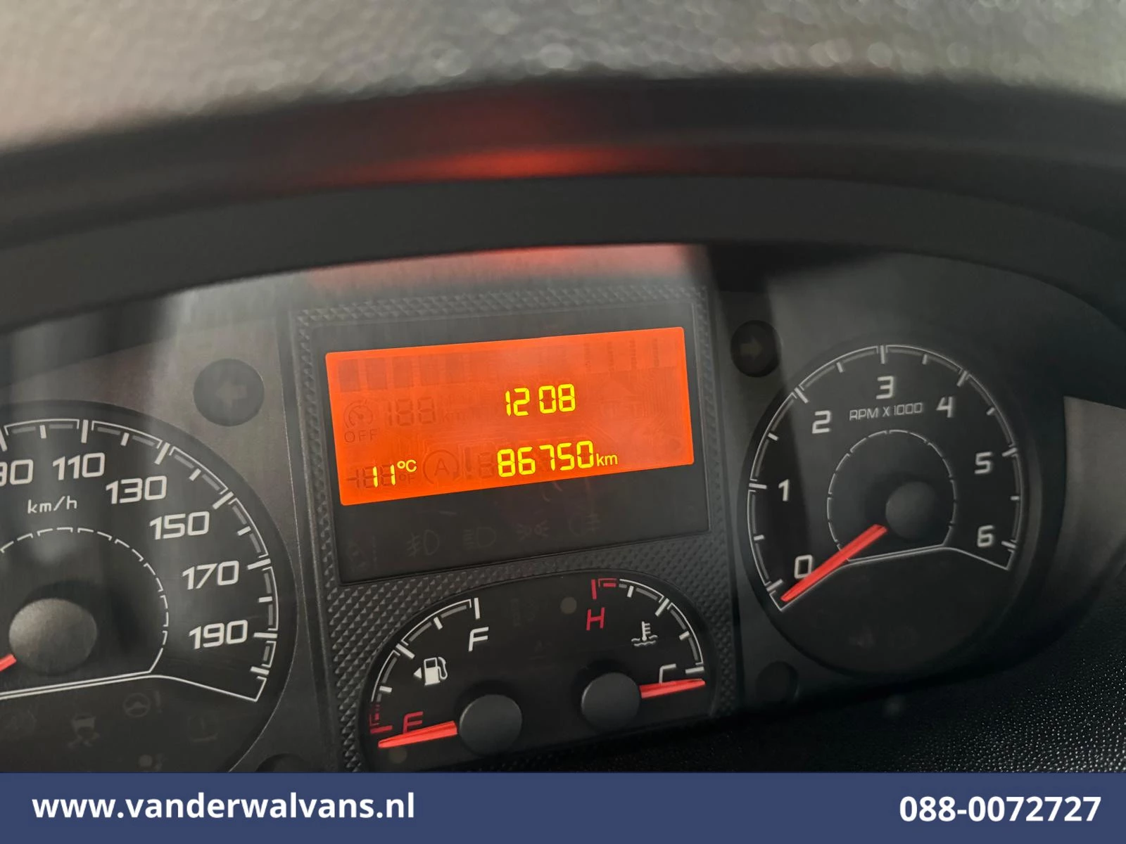 Peugeot Boxer 2022 - 2.2 BlueHDi 141pk Bakwagen 436cm Lang Laadklep Euro6 Airco | Cruisecontrol | 1085kg laadvermogen imagen 20