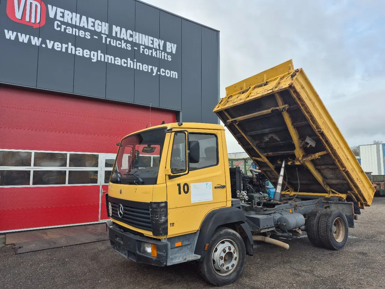 Mercedes-Benz 1117 1992 afbeelding 1