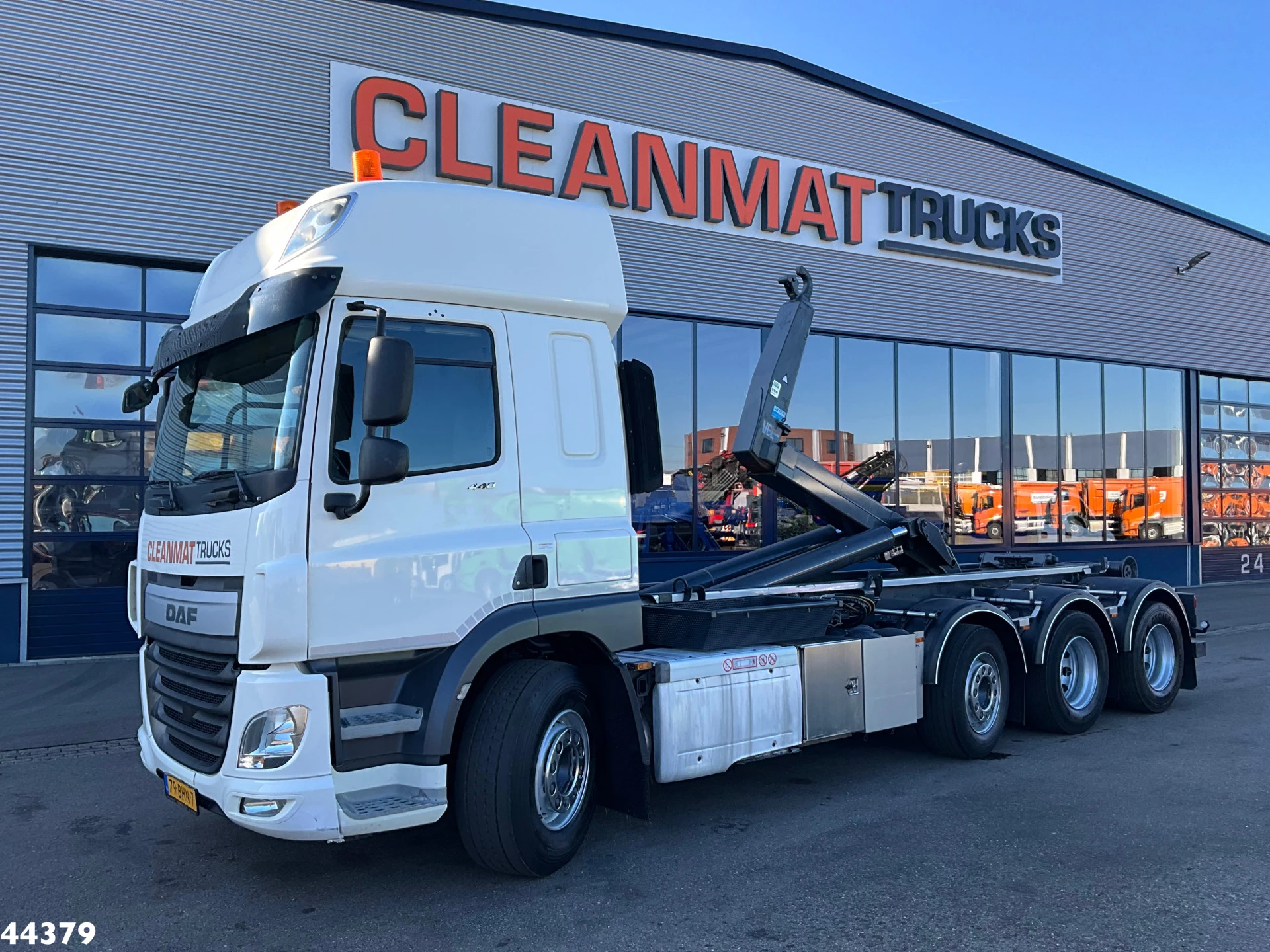 DAF CF 440 2016 - FAK Euro 6 VDL 26 Ton haakarmsysteem zdjęcie 1