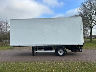 MAMBOUR N/A 2009 - Be oplegger 6.6 ton schuifzeilen met laadklep 1000 kg image 3