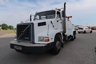 Volvo VNL 1993 - NL 10 Towing and recovery vehicle - 6x4 - 1993 - Complete! obrazek 2