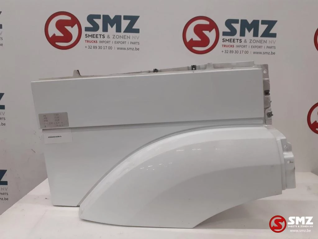 Mercedes-Benz 2018 - Occ cabineverlenging rechts Mercedes afbeelding 1