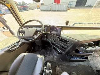 Volvo FH 2023 - FH4-500 / ENGINE RUNNING / ONLY:243874 KM / VEB+ / HYDRAULICS / ACC / LWDS / AUTOMATIC / EURO-6 / 2023 obrazek 20