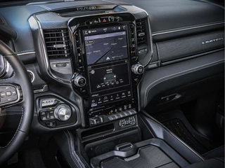 Dodge Ram 1500 2024 - Limited Night image 12