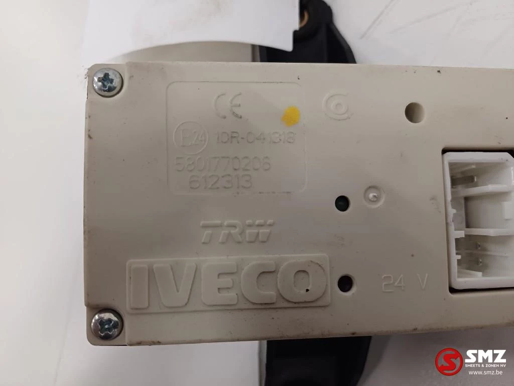 Iveco 2014 - Occ ECU centrale vergrendeling Iveco Bild 3