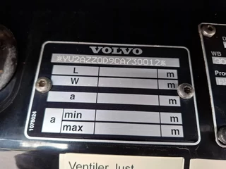 Volvo FH 2012 - 16.750 / 6X4 / 2XBIG AXLE / TECHNICAL 60 TON / HYDRAULICS / VEB+ / 675090 KM / AUTOMATIC / EURO-5 / 2012 obrazek 32