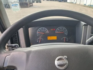Volvo 240 2012 - FL 12-240 , Fridge truck , Carrier Viento image 22