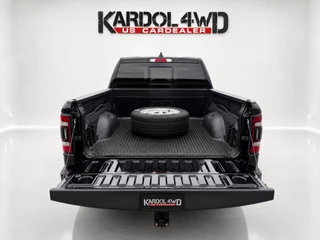 Dodge Ram 1500 2024 - Laramie Night Edition Modeljaar "24 | BOMVOL!| Panoramadak elect. | Luchtvering | Virtual cockpit | Adaptive cruise | Geheel rijklaar incl. LPG &Trekhaak| изображение 7