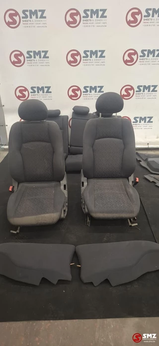 Mercedes-Benz N/A 2002 - Occ set interieur met zetels W203 Mercedes zdjecie 1