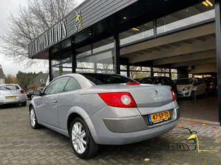 Renault Mégane 2006 - Coupé-Cabriolet 2.0-16V Privilège Luxe immagine 2