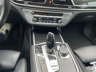 BMW 7 Series 2016 - 740d xDrive High Executive aut ,schuifd./ trekhaak image 13
