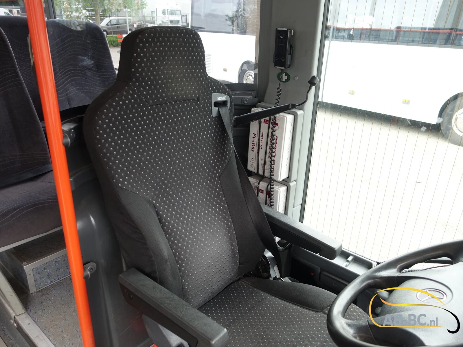 Mercedes-Benz Intouro 49 Seats Liftbus EURO 6 2016 image 66