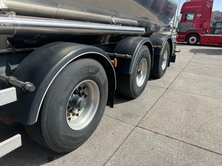 Magyar S43EBT 2011 - Inox Food Tank / 36.450 Lit / Steering Axle immagine 7