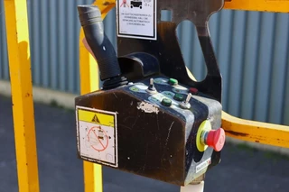 Haulotte 2011 - Compact 10 Electric, 10m Working Height, 450kg Cap immagine 3 miniatura