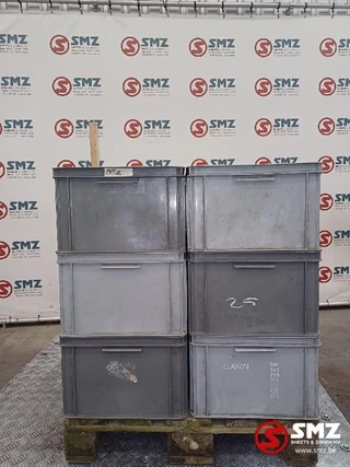 Diversen N/A - Occ lot van 12 plastieken bakken imagem 4