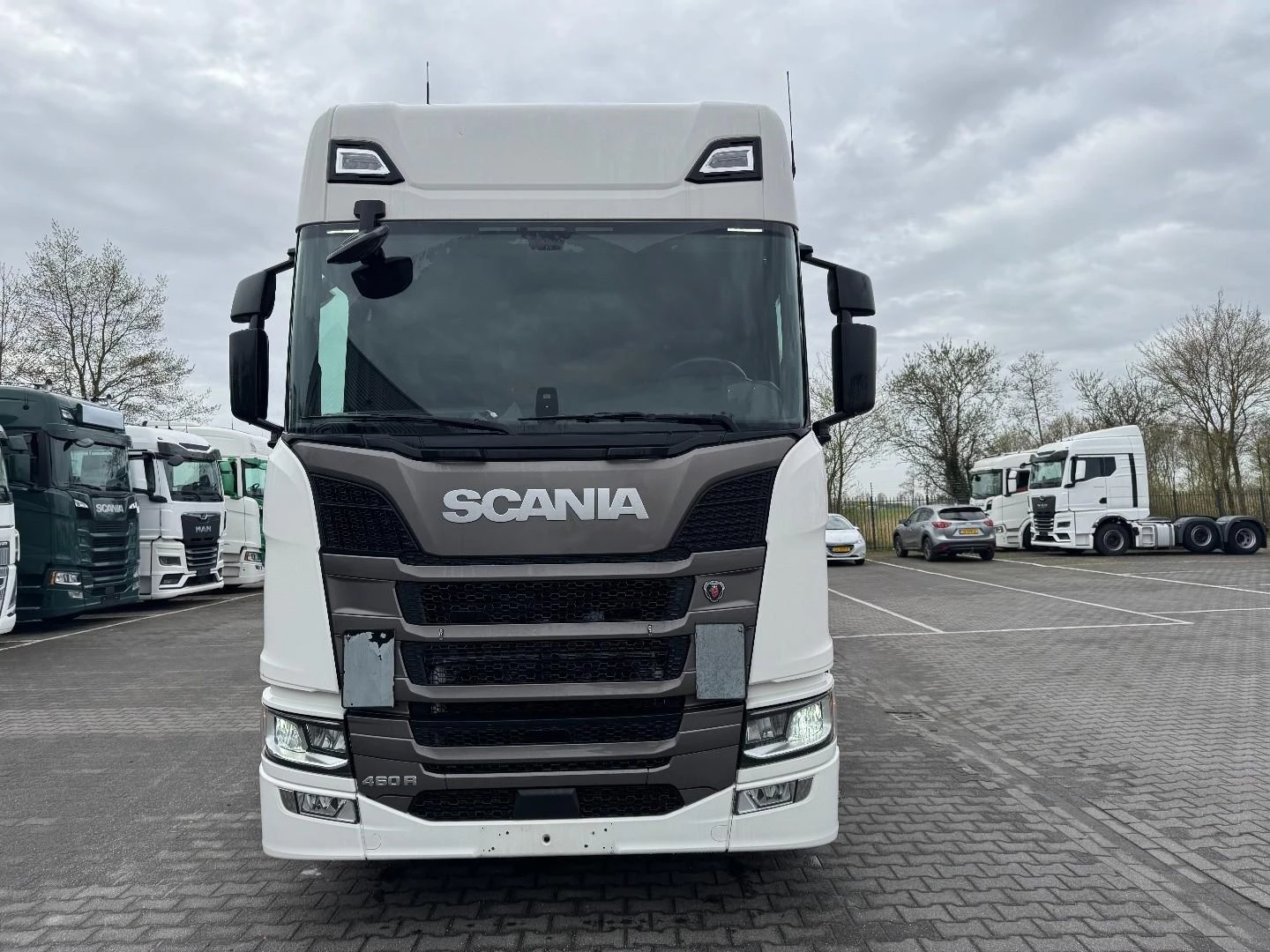 Scania R 2024 - R460 super,i park cool ,retarder,2tanks,sideskirts low km afbeelding 3