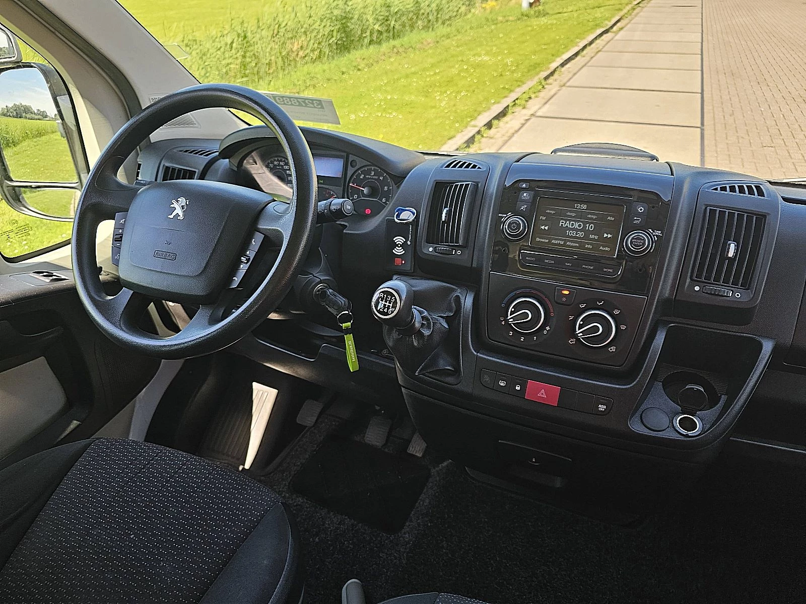 Peugeot Boxer 2019 - 2.0 image 8