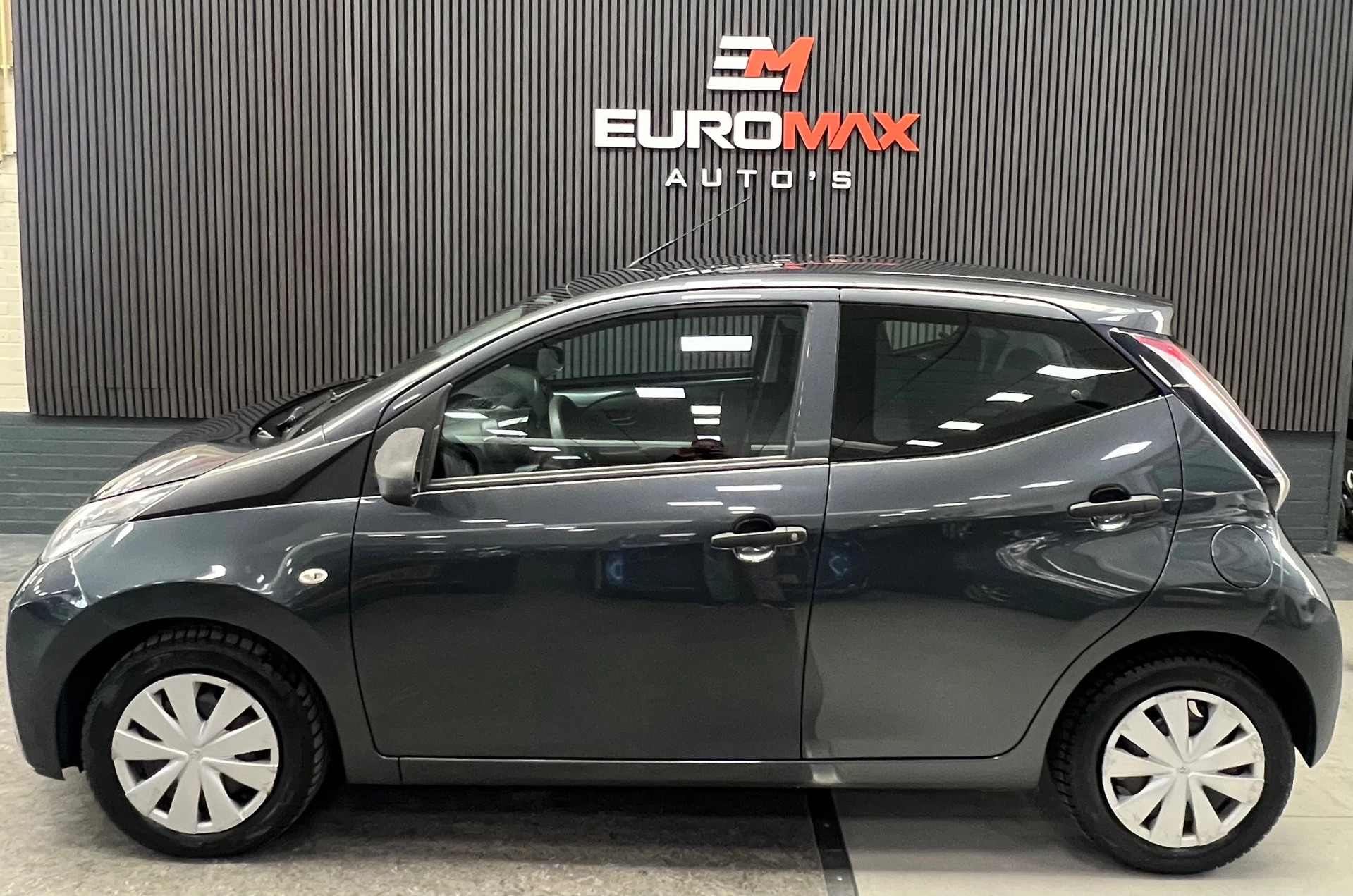 Toyota Aygo 2016 - 1.0 VVT-i x-now 2e Eigenaar - NAP - Cruise - Airco afbeelding 8